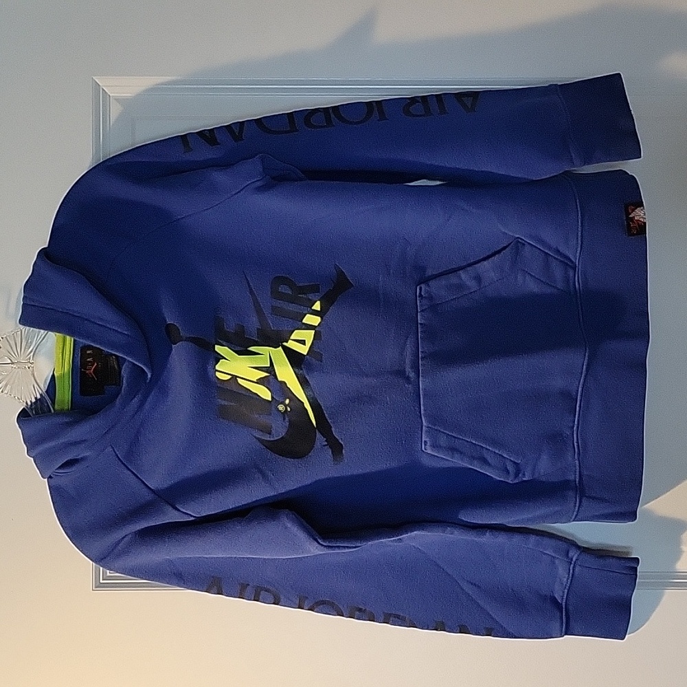 Nike sweatshirt